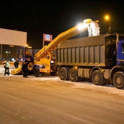 Более 500 тысяч кубометров снега вывезли с улиц Ижевска с начала зимы