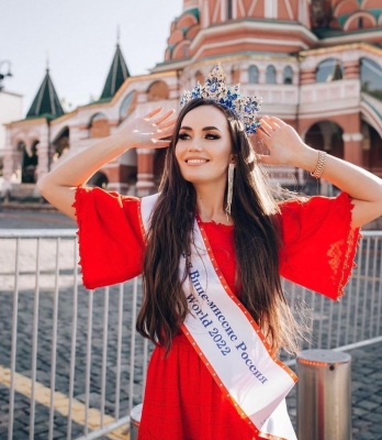Елена Максимова из Ижевска поборется за корону «Миссис Вселенной»