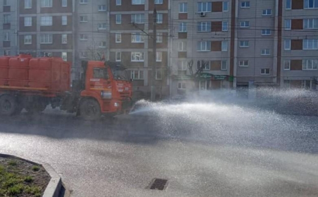 450 тысяч литров дезраствора использовали в Ижевске на обработку улиц в условиях пандемии