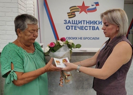 Медаль «За воинскую доблесть» вручена матери погибшего бойца в Ижевске