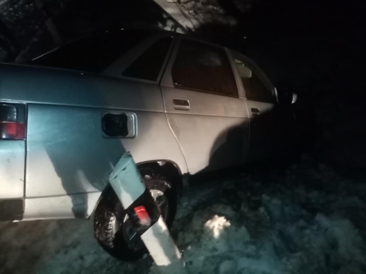 В Удмуртии 18-летний водитель без прав столкнулся с другим автомобилем