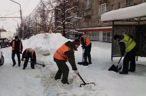 Глава Удмуртии раскритиковал качество уборки снега в городах республики