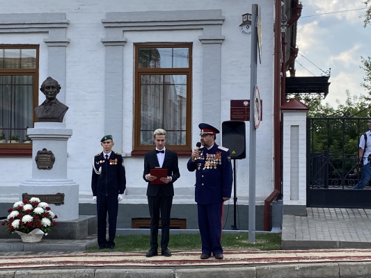 В Ижевске торжественно открыли бюст полководца Александра Суворова
