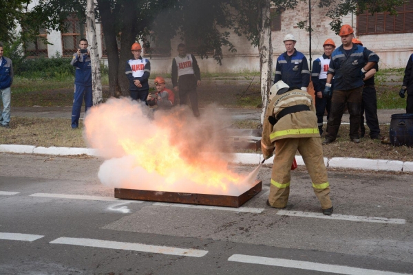 Сотрудники завода «Ижсталь» проявили мастерство в соревнованиях пожарных дружин