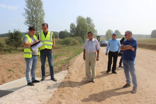 Приемочная комиссия проверила качество ремонтных работ на автодороге в Дебесском районе Удмуртии