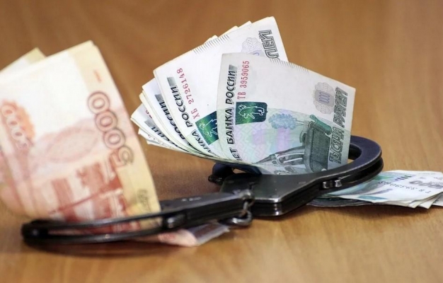 Экс-замруководителя «Ижавиа» будут судить за получение взяток и коммерческие подкупы