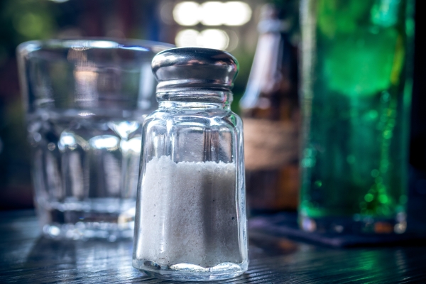 Эндокринологи советуют заменить поваренную соль на йодированную