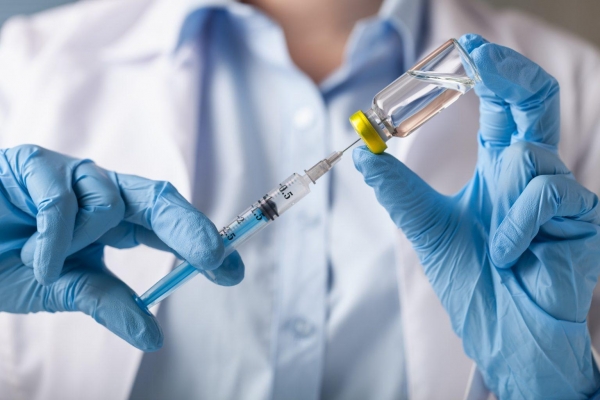 Более 76 тысяч жителей Удмуртии поставили прививку от коронавируса