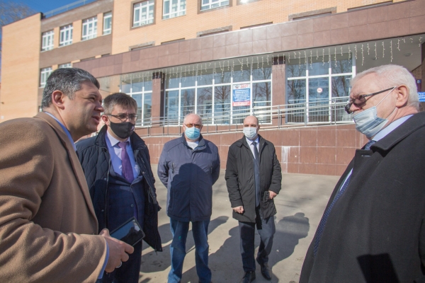 Представитель Общественной палаты России посетил избирательные участки в Ижевске