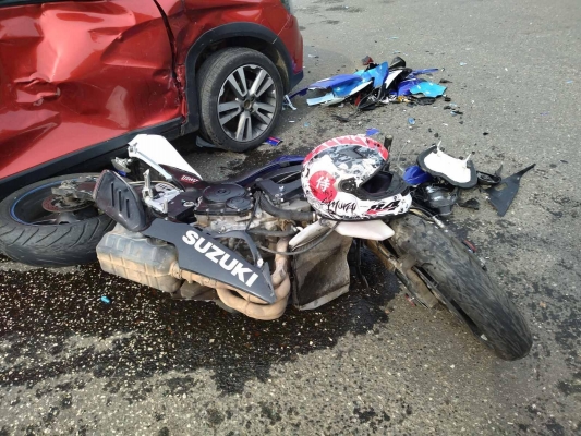 Молодой мотоциклист столкнулся с автомобилем под управлением пьяного водителя в Ижевске