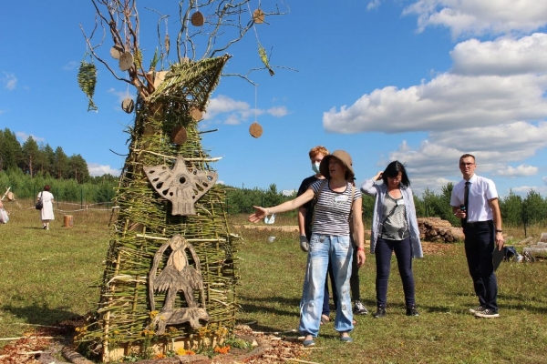 В парке «ДондыДор» Глазовского района Удмуртии установили новые арт-объекты
