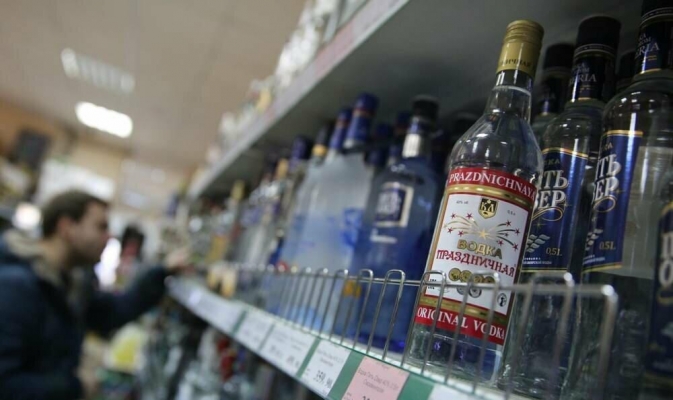 Минфин предложил повысить минимальную цену на водку и коньяк в России
