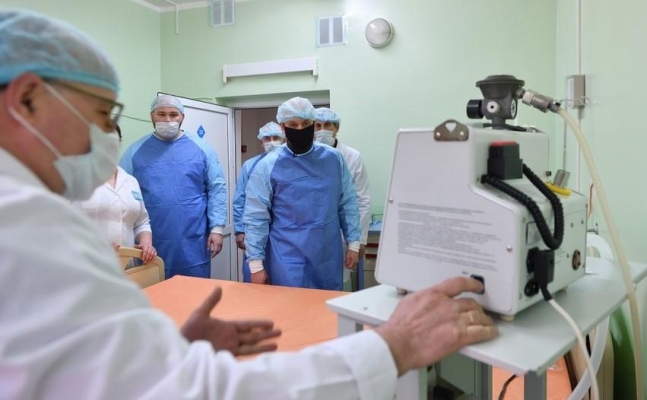 Глава Удмуртии анонсировал дополнительные выплаты медикам из-за коронавируса
