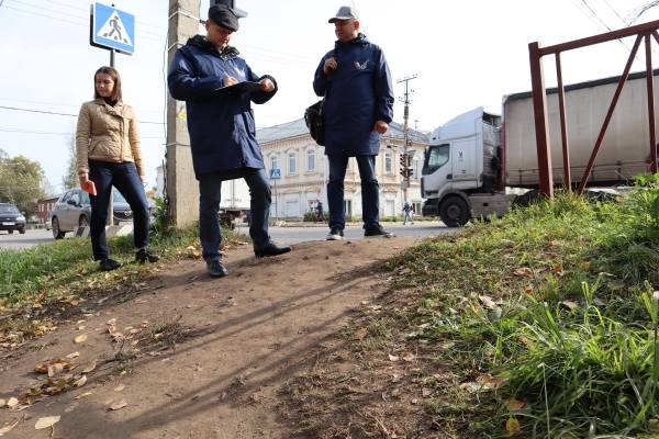Активисты ОНФ выявили нарушения безопасности школьных маршрутов в Воткинске