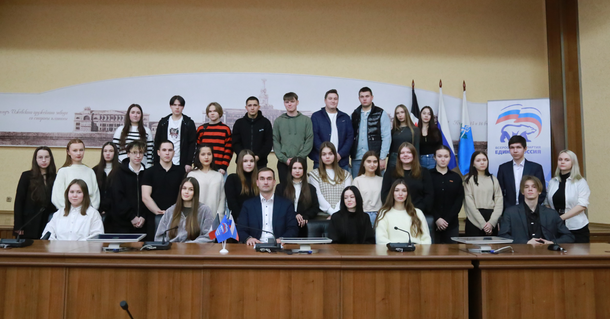 В Ижевске продолжаются встречи депутатов Гордумы со школьниками и студентами