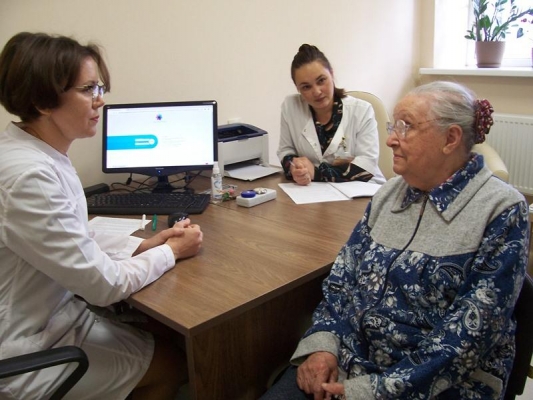 До конца года в Удмуртии откроют 10 кабинетов для лечения старческих заболеваний