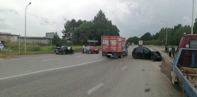 Шесть человек пострадали в ДТП на трассе Ижевск - Воткинск