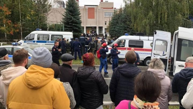 Число погибших при нападении на школу в Ижевске увеличилось до 17 человек