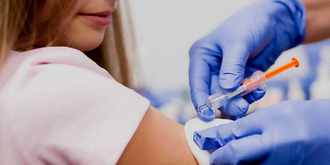 В Удмуртию поступило почти 9 тысяч доз вакцины от гриппа 