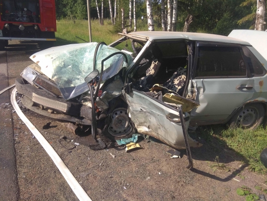В Удмуртии водитель погиб в лобовом столкновении двух автомобилей