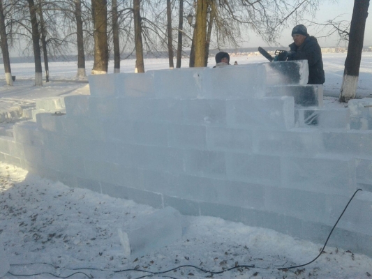 Власти Воткинска решили не строить ледовый городок на Центральной площади