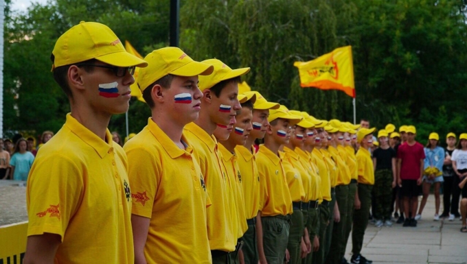 98 детей из Удмуртии летом отправятся в военно-исторический лагерь «Страна героев»