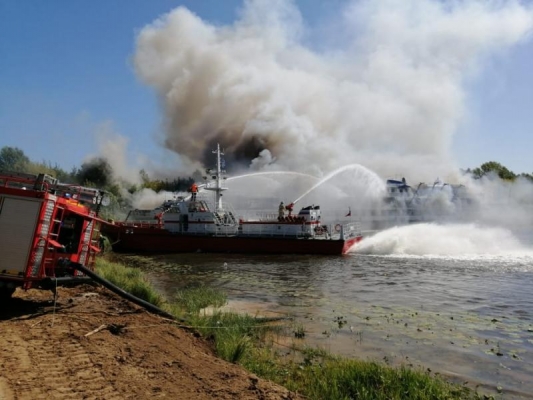 На реке Волга загорелся теплоход «Святая Русь»