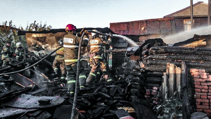 7 надворных построек сгорели в Ижевске