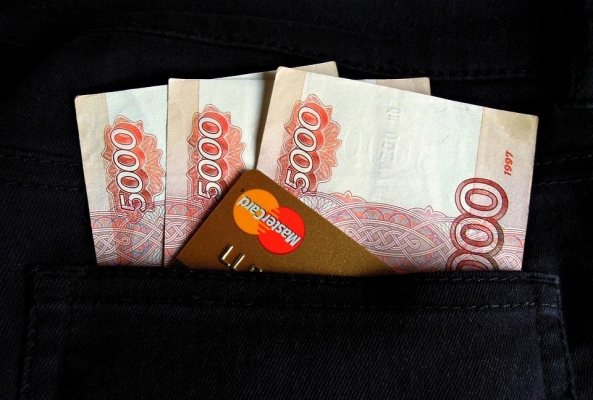 Средняя зарплата в Удмуртии составила более 33 тыс. рублей