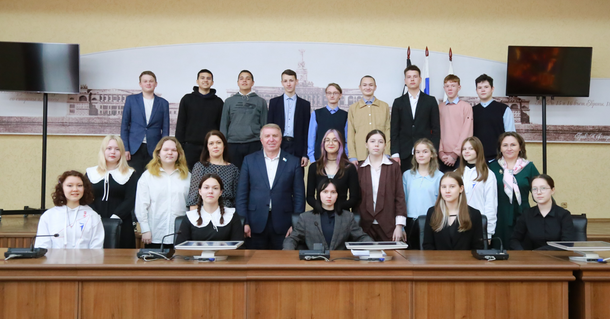 Школьники из Малой Пурги познакомились с деятельностью депутатов Гордумы Ижевска