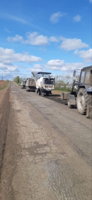 Начался ремонт на региональной дороге в Алнашском районе
