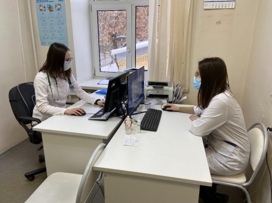 8 молодых врачей пришли на работу в ГКБ №1 в Ижевске 