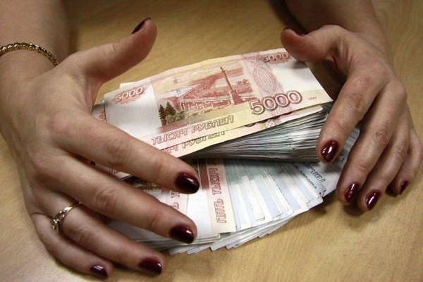 Под предлогом снятия порчи у жительницы Ижевска похитили более 1 млн рублей
