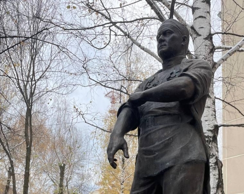 Памятник первому директору медакадемии Гавриилу Стерхову открыли в Ижевске