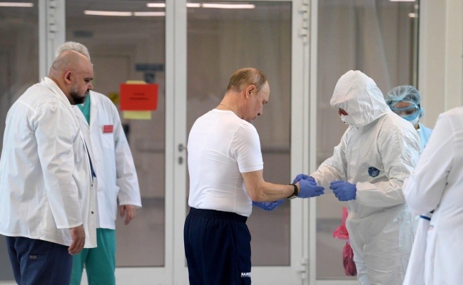 Владимир Путин сделал прививку от коронавируса