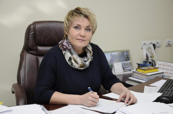 Лариса Буранова освобождена от должности главы Миннаца Удмуртии и переходит на работу в Госдуму