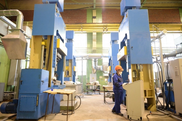 Современное оборудование усиливает производительность прессовщиков Воткинского завода