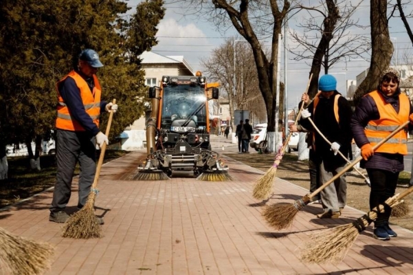 Обучение персонала помогло на 25% сократить время очистки тротуаров в Ижевске